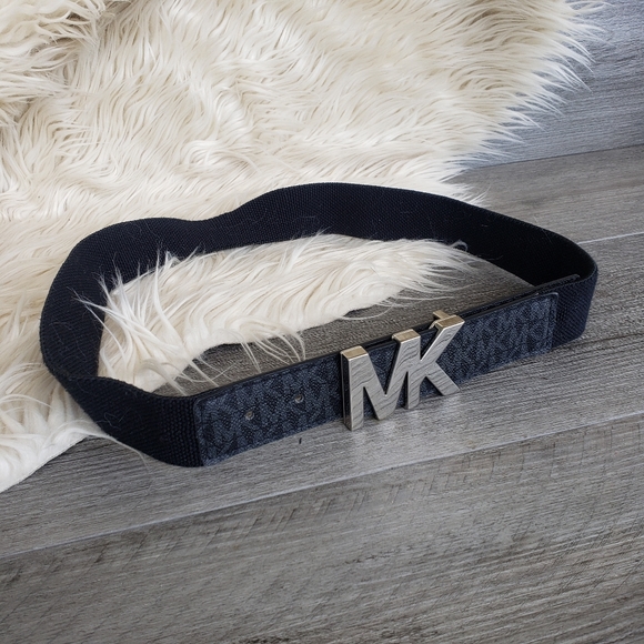 MICHAEL KORS - 2 belt bundle - Picture 4 of 13